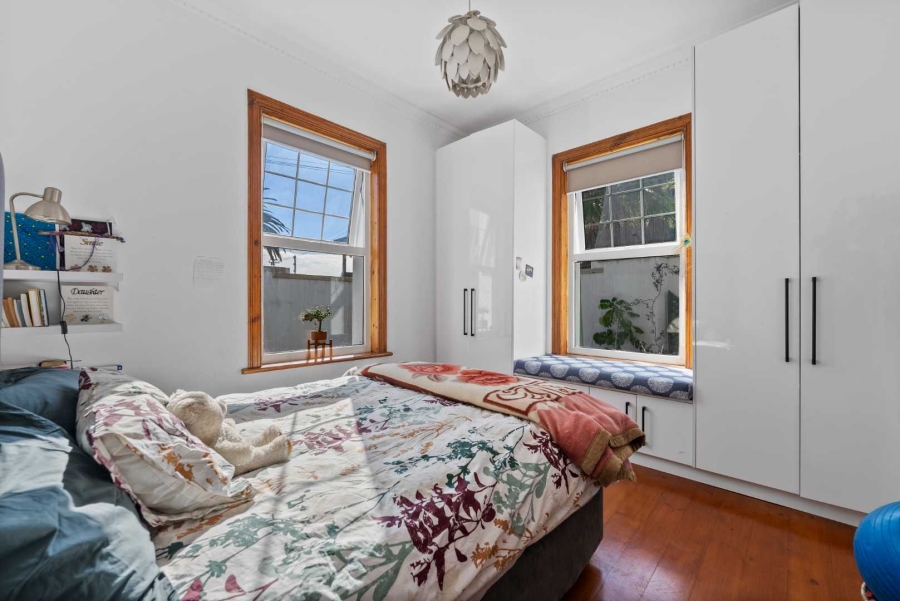 To Let 2 Bedroom Property for Rent in Green Point Western Cape